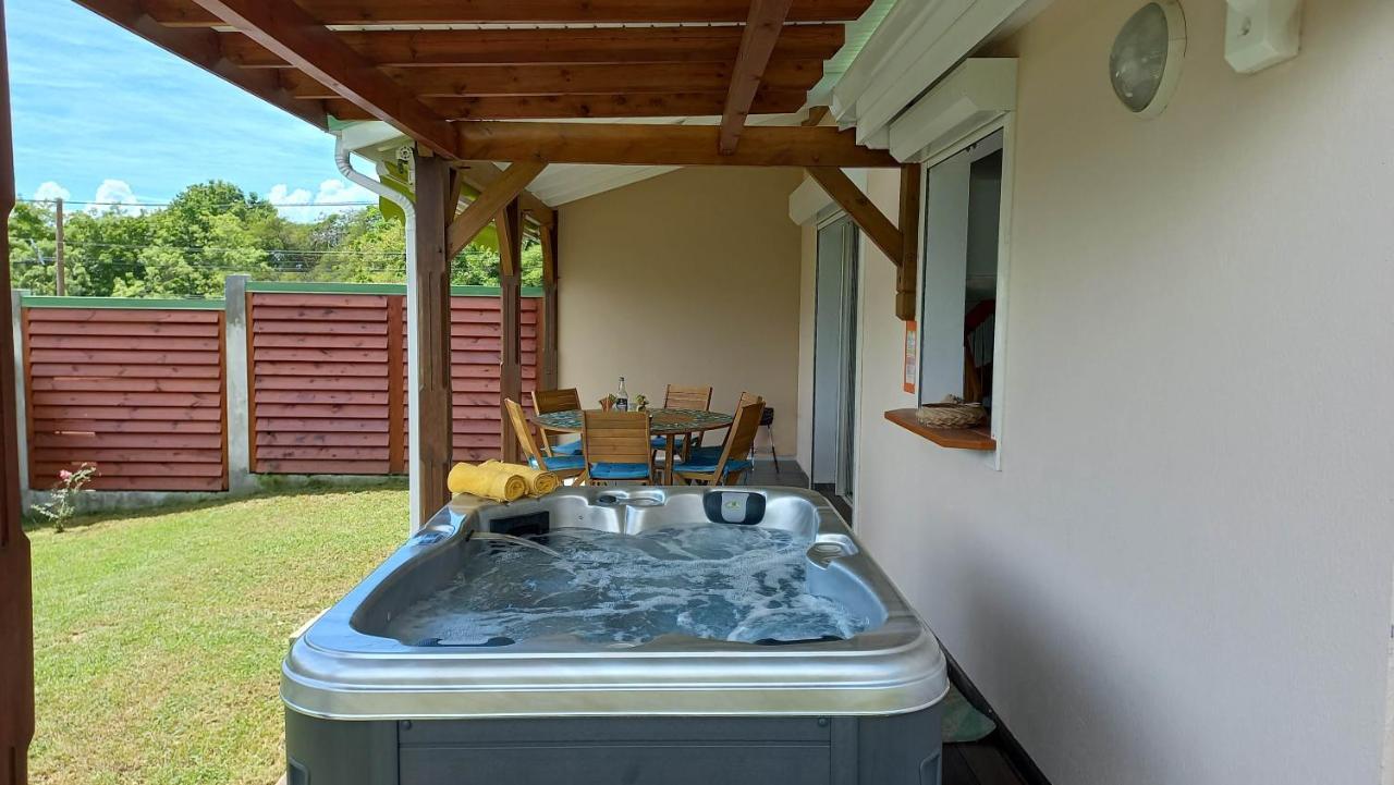 Villa Lovado Avec Jacuzzi 생프랑수아 외부 사진